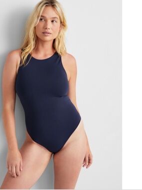 State of Day Women's Seamless Thong Bodysuit,